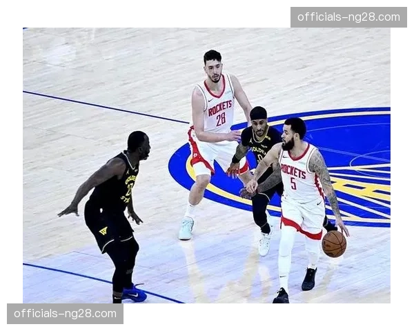 火箭后场核心范弗里特膝伤缺阵 亚当斯报销考验乌度卡轮换调整