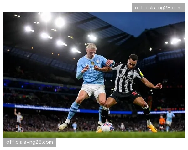 曼城艾特-努里场均传中与抢断数据,现代边卫的攻守平衡性 曼城艾特-努里场均传中与抢断数据,现代边卫的攻守平衡性